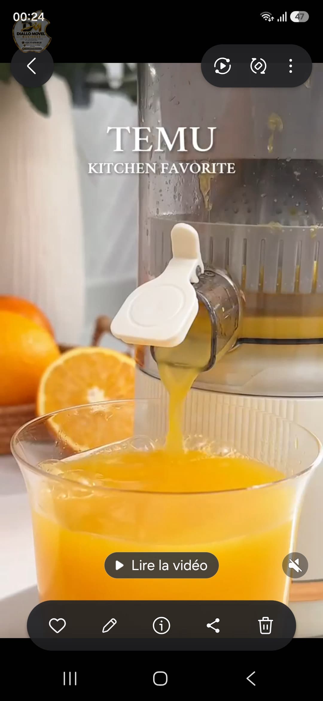 Extracteur de jus portable USB, multifonction et automatique, à système de pressage en spirale avec séparation de la pulpe ; presse-agrumes idéal pour la cuisine domestique. miniature 4